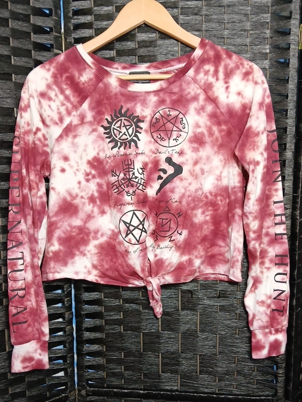 Supernatural Join The Hunt Tie-Dye Knot Front Top Dusty Rose Womens SZ S